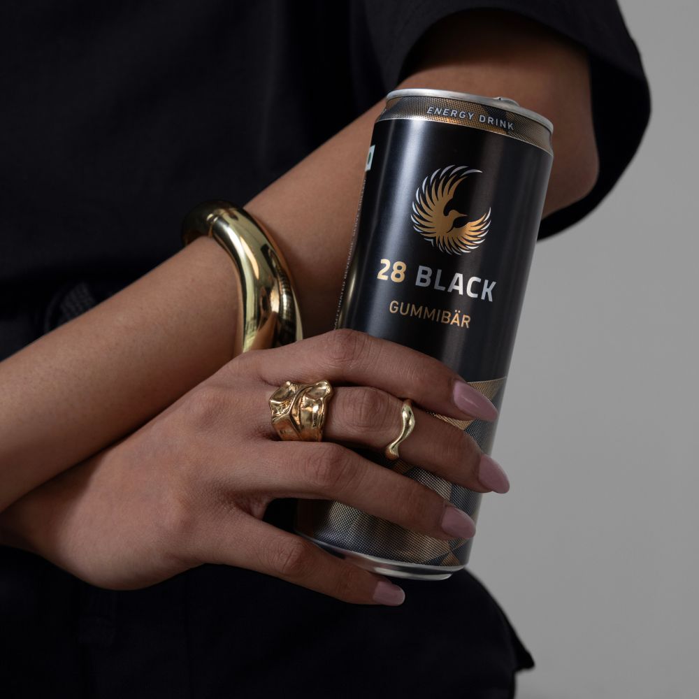 28 BLACK Energy Drink Gummibär 330 ml (24 Cans)